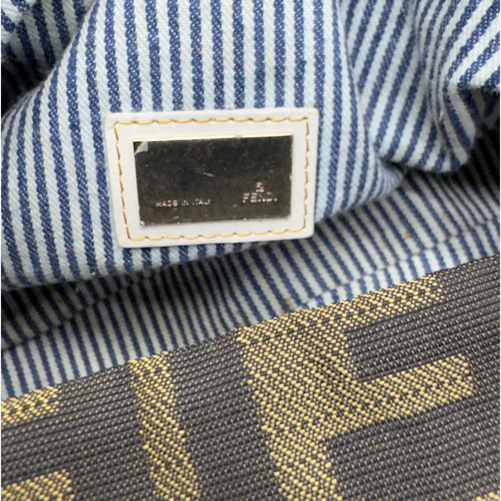 Fendi Jean Bag - Picture 9 of 13